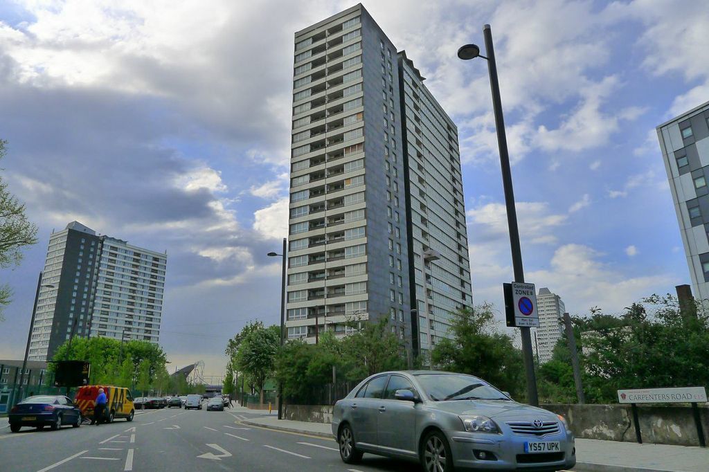 Carpenters estate image