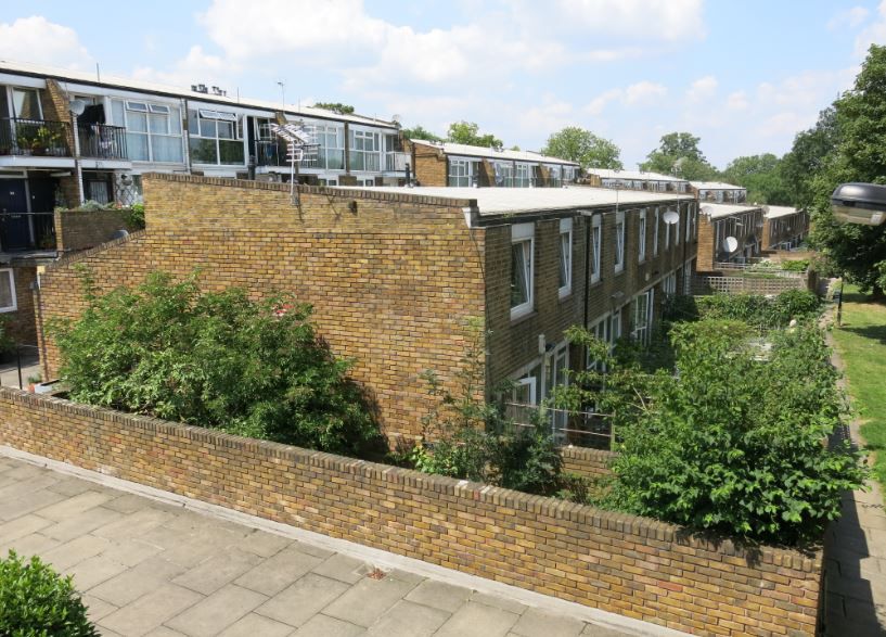 Cressingham Gardens estate image