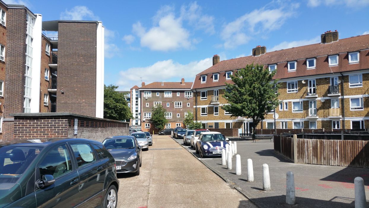 Geoffrey Close estate image