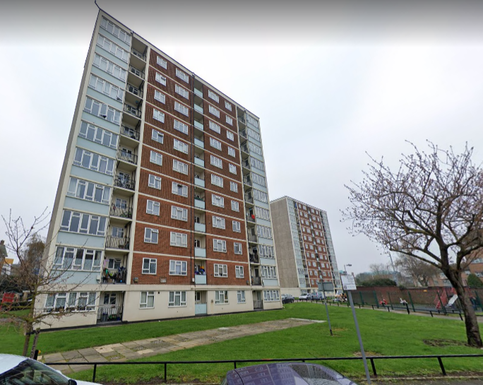 Waterloo rd estate image