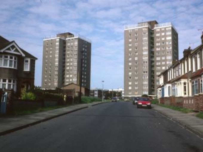 Larner rd estate